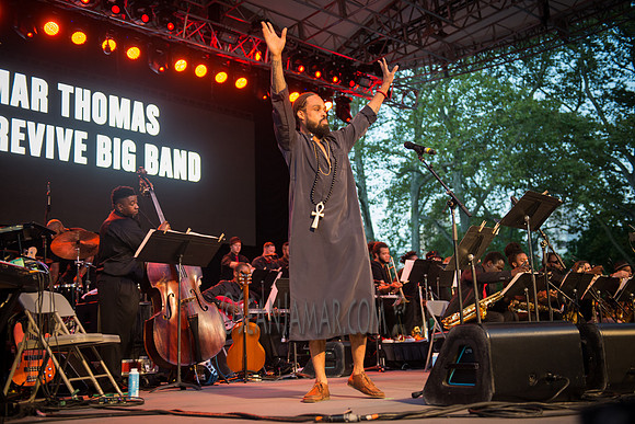 Igmar Thomas & The Revive Band f/ Bilal - Rumsey Playfield - Central Park NYC - 2016