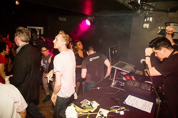 Oscillate Wildly - Le Poisson Rouge - NYC - 2015