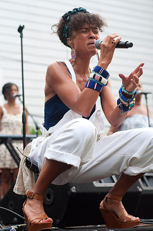 The Garden Party f/ Amel Larrieux