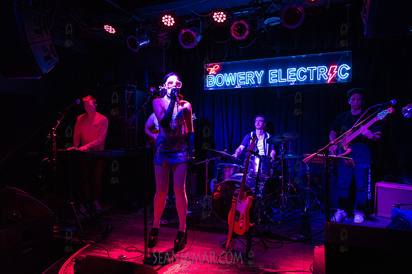 Elle Galvin - Mondo NYC - Bowery Electric - NYC - 2024