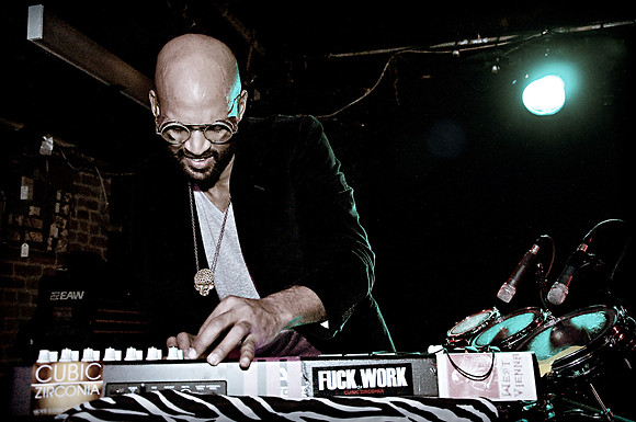 02-09-2011 Daud Laurence Sturdivant of Cubic Zirconia @ Mercury Lounge NYC