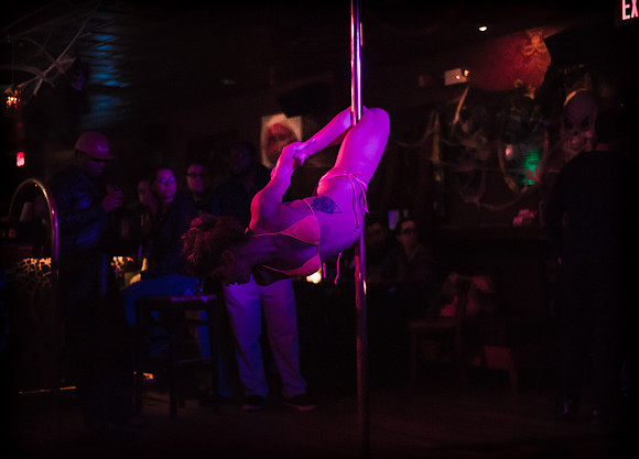 Agent Topchick - Glow Burlesque - Hells Kitchen Lounge - Newark NJ - 2015
