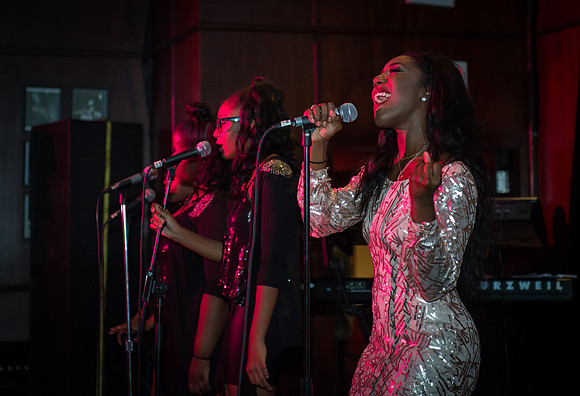 SADE Emoni - The Soul Factory Presents - BB Kings - NYC - 2014
