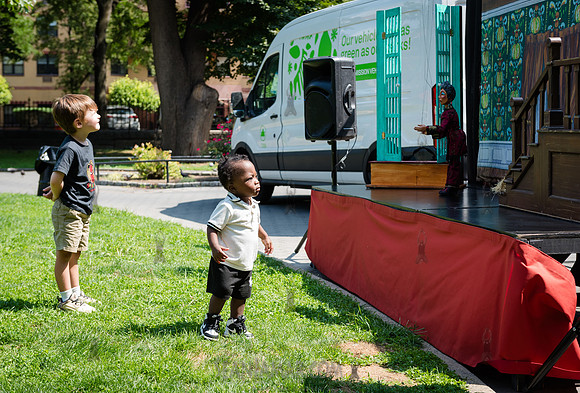 CPF Puppet Mobile - Cinderella Samba - Marcus Garvey Park - NYC
