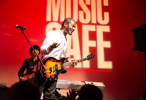 Timothy Bloom - Apollo Music Cafe - Harlem USA - 2015