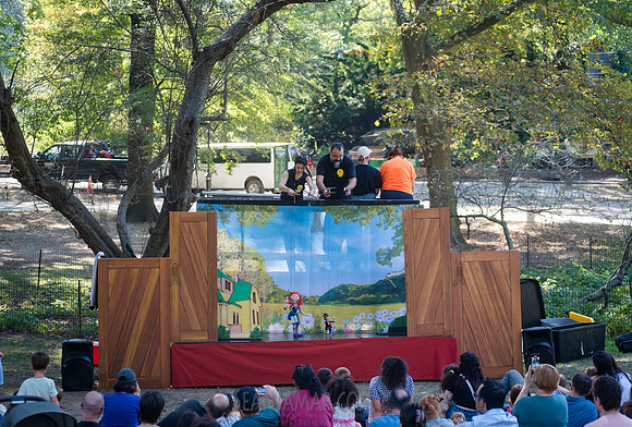 Puppet Mobile - Pippi Longstocking - West Dr Lawn Central Park -