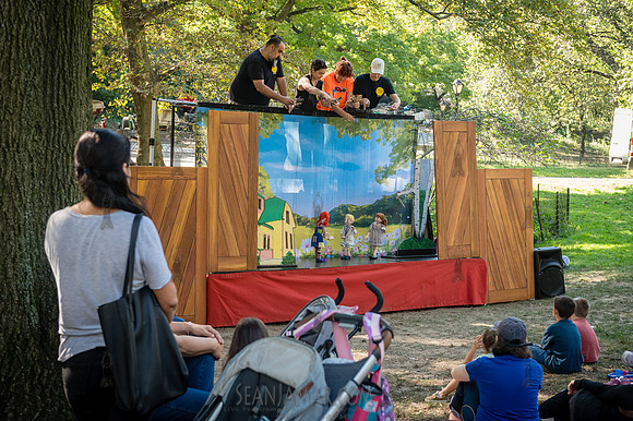 Puppet Mobile - Pippi Longstocking - West Dr Lawn Central Park -