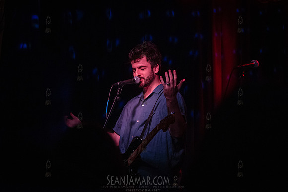 Alec Chambers -MondoNYC - Music Showcase - Berlin - NYC - 2025