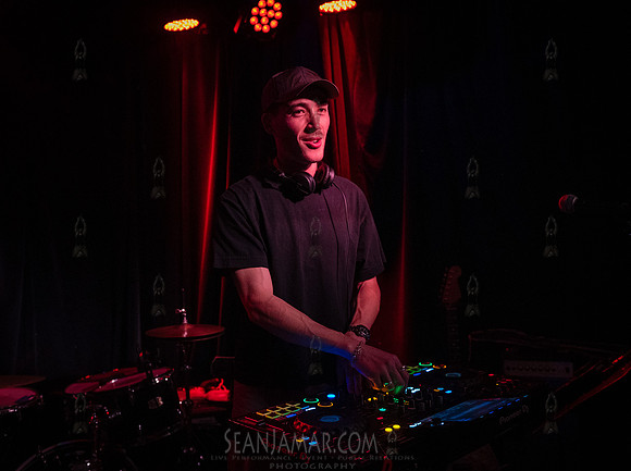 Just Aidan - MondoNYC - Music Showcase - Berlin - NYC - 2025