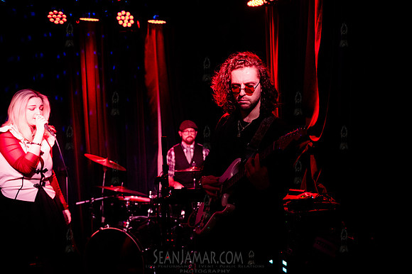 Grace Blue - MondoNYC - Music Showcase - Berlin - NYC - 2025