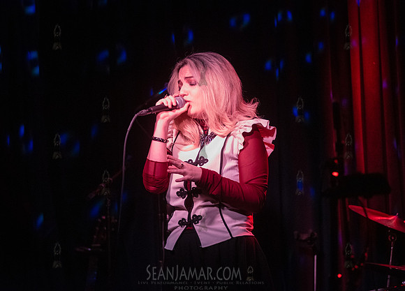 Grace Blue - MondoNYC - Music Showcase - Berlin - NYC - 2025