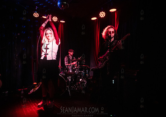 Grace Blue - MondoNYC - Music Showcase - Berlin - NYC - 2025