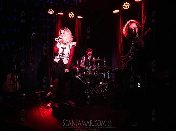 Grace Blue - MondoNYC - Music Showcase - Berlin - NYC - 2025