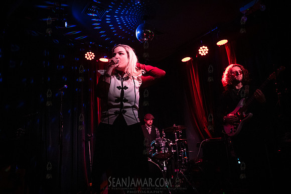 Grace Blue - MondoNYC - Music Showcase - Berlin - NYC - 2025