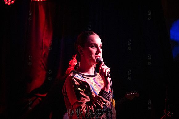 Grace Blue - MondoNYC - Music Showcase - Berlin - NYC - 2025