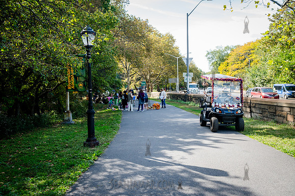 Riverside Park Conservancy - Halloween Pup Parade - Riverside Pa