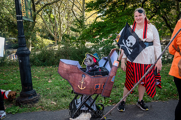 Riverside Park Conservancy - Halloween Pup Parade - Riverside Pa