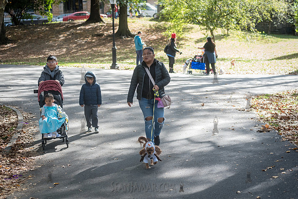 Riverside Park Conservancy - Halloween Pup Parade - Riverside Pa