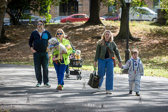 Riverside Park Conservancy - Halloween Pup Parade - Riverside Pa