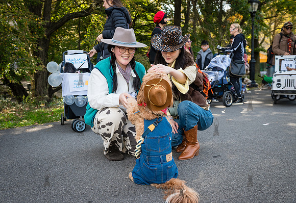 Riverside Park Conservancy - Halloween Pup Parade - Riverside Pa
