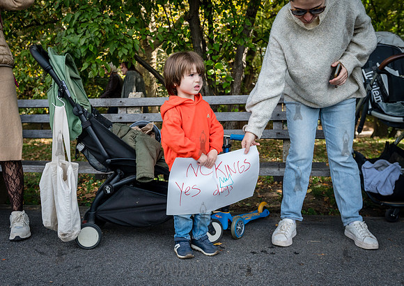 Riverside Park Conservancy - Halloween Pup Parade - Riverside Pa