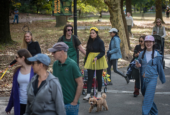 Riverside Park Conservancy - Halloween Pup Parade - Riverside Pa