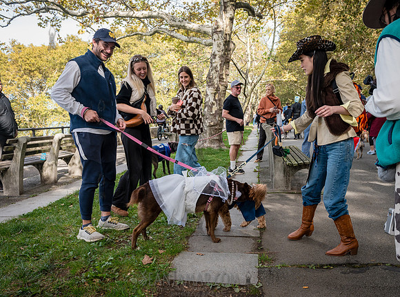 Riverside Park Conservancy - Halloween Pup Parade - Riverside Pa
