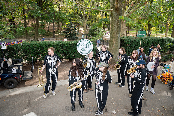 Riverside Park Conservancy - Halloween Pup Parade - Riverside Pa