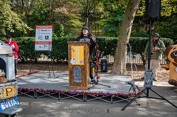 Riverside Park Conservancy - Halloween Pup Parade - Riverside Pa