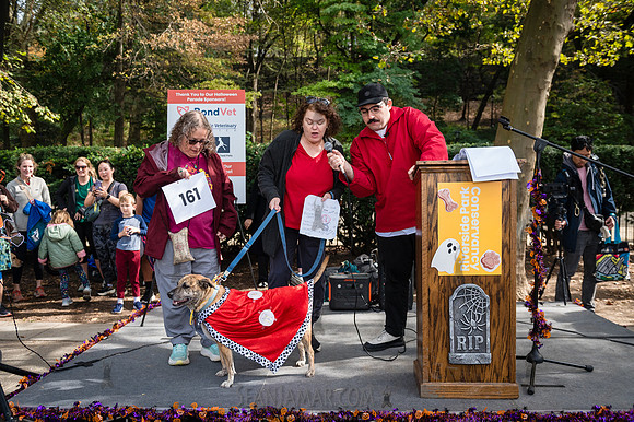 Riverside Park Conservancy - Halloween Pup Parade - Riverside Pa