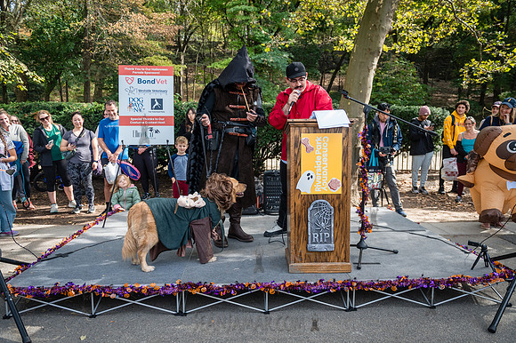 Riverside Park Conservancy - Halloween Pup Parade - Riverside Pa