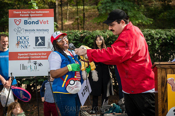 Riverside Park Conservancy - Halloween Pup Parade - Riverside Pa