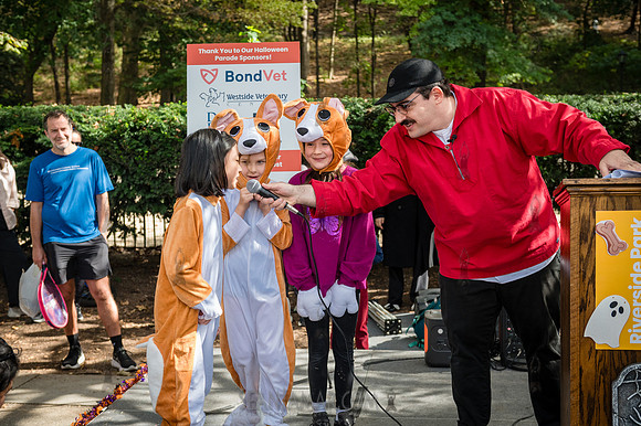 Riverside Park Conservancy - Halloween Pup Parade - Riverside Pa