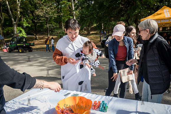 Riverside Park Conservancy - Halloween Pup Parade - Riverside Pa