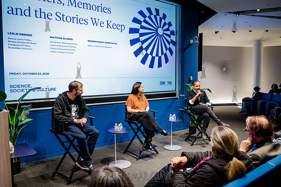 SF Presents - Monsters Memories an the Stories We Keep - Simons