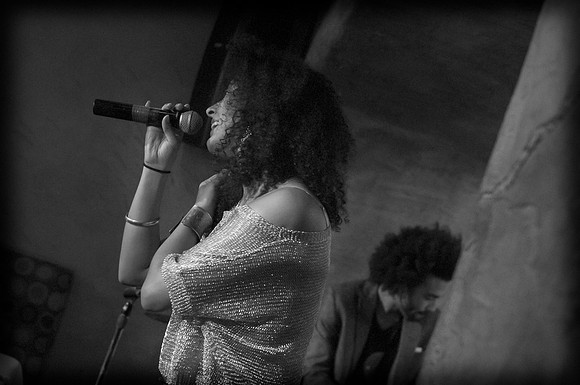 Sarah MK - vocals, Jordan Peters - guitar, Caulder Nash - keys,