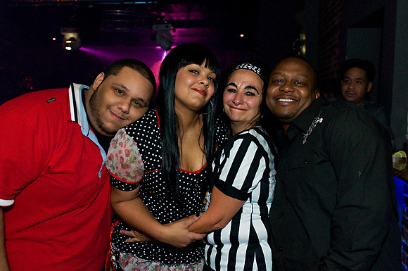 MAKE SURE YOU 'LIKE' ----> https://www.facebook.com/#!/OnesInTheAir