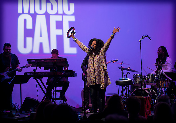 Wayna - Apollo Music Cafe - Harlem USA - 2014