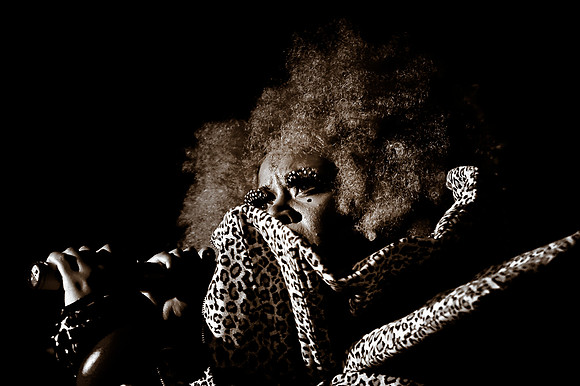 Ebony Bones @ Mercury Lounge NYC 01-12-2010
