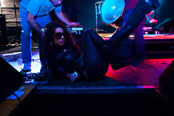 Ebony Bones @ Mercury Lounge NYC 01-12-2010