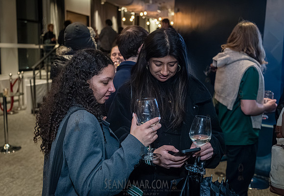 SF Presents - Weaving Webs of Silk and Stories - Simons Foundati