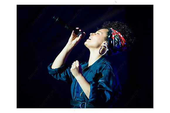 Alicia Keys - Roots Picnic - Bryant Park - NYC - 2016