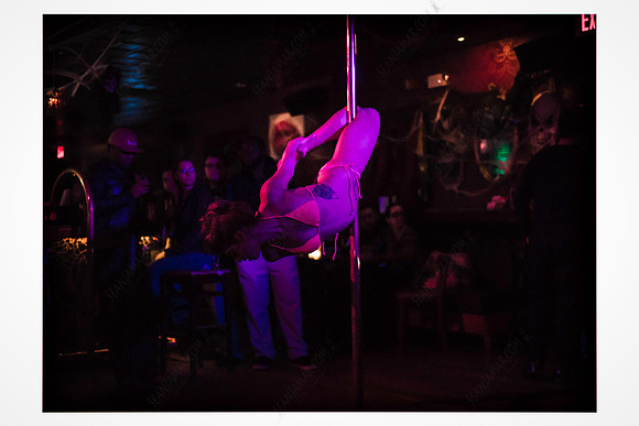 Agent Topchick - Glow Burlesque - Hells Kitchen Lounge - Newark