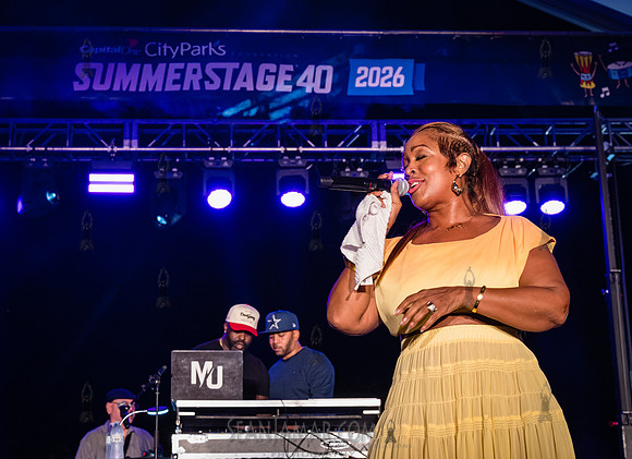 Sunshine Anderson - NYC SummerStage - Funk Flex Birthday Fest -