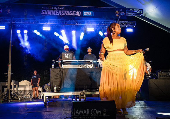 Sunshine Anderson - NYC SummerStage - Funk Flex Birthday Fest -