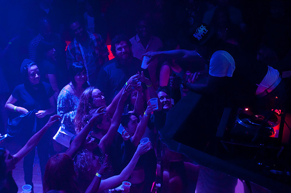 Q-Tip Offline - Irving Plaza