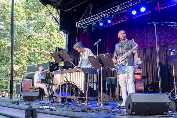SuperBlue: Kurt. Elling + Charlie Hunter f/ Huntertones - CPF Su