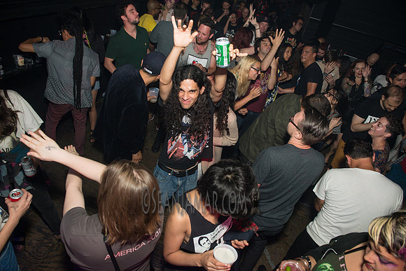 Oscillate Wildly - St Vitus Bar - BK USA - 2017