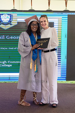 Humanitieis IV Graduation - Queens Botanical Garden - NYC - 2022