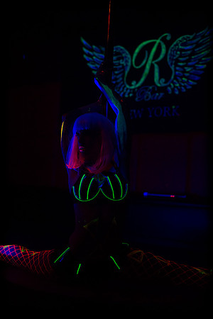 Niki Tiki - Glow Burlesque - RBar - NYC - 2013